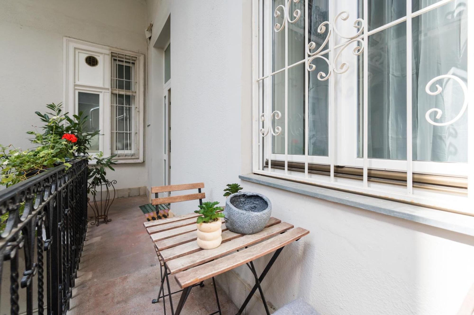 Spacious Apartment By Opera 부다페스트 외부 사진