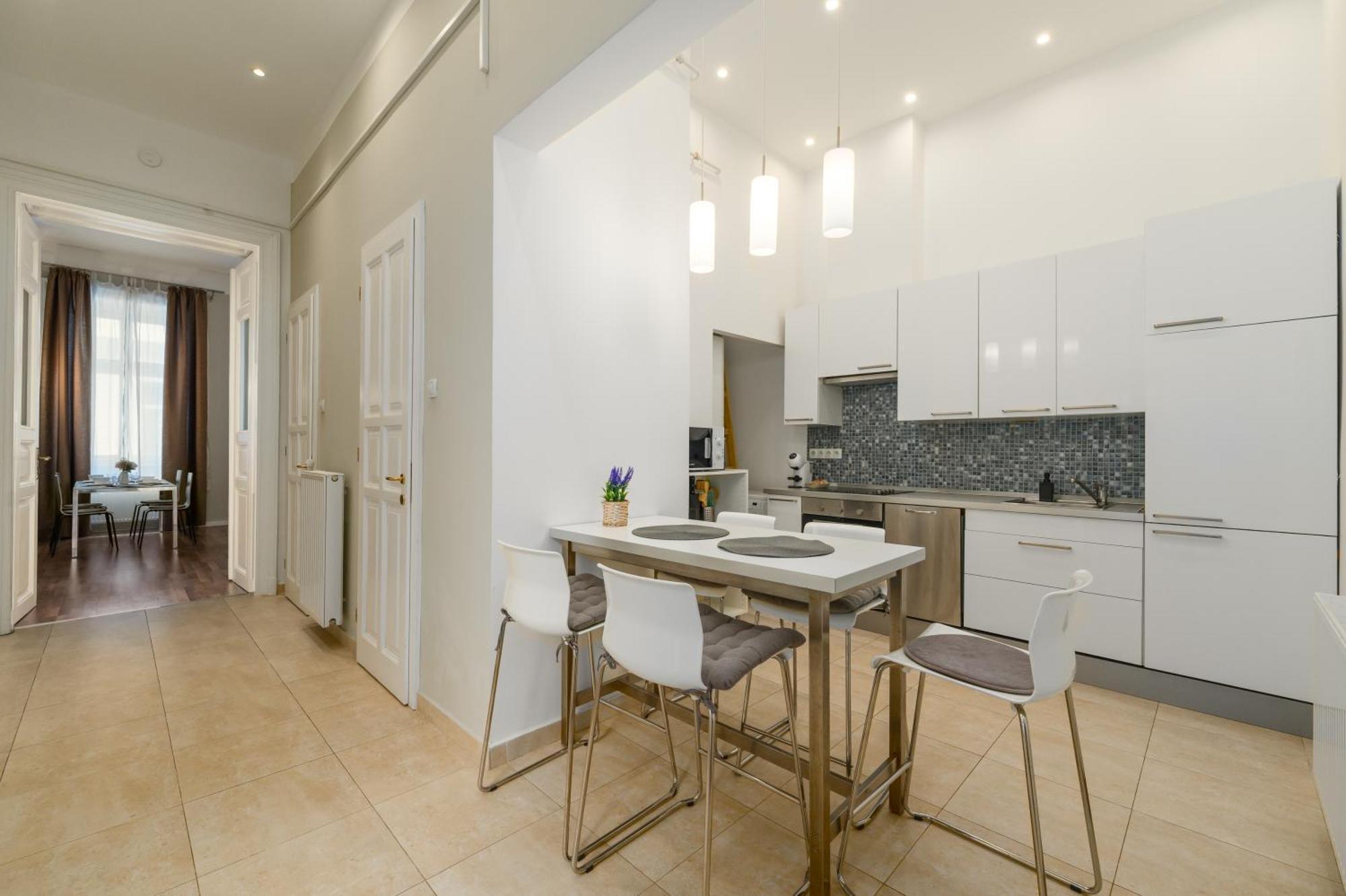 Spacious Apartment By Opera 부다페스트 외부 사진